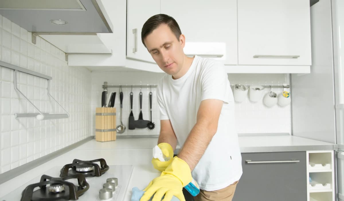 Kitchen Cleaning